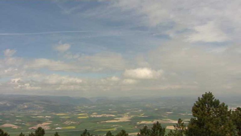 Fuerte viento en Canarias y ascenso de las temperaturas en el Cantábrico