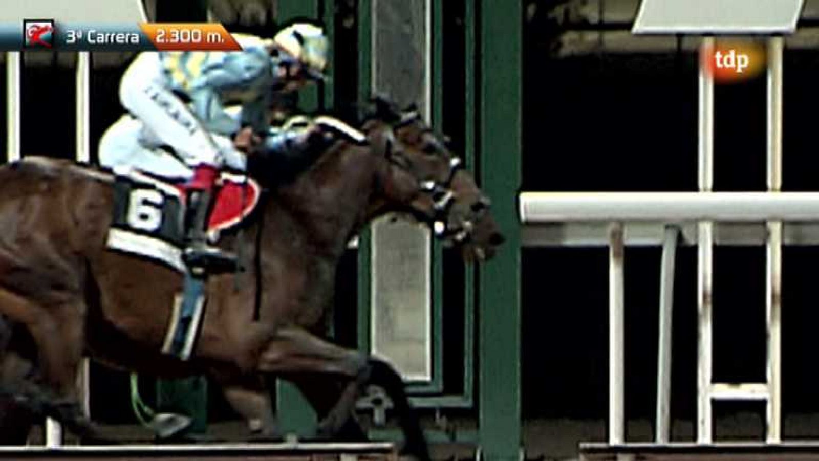 Turf - Carreras de caballos - 14/06/12 -  ver ahora