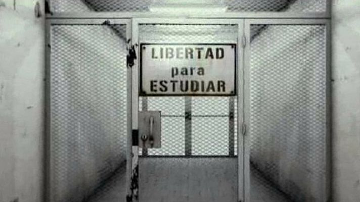 Universo UNED - Mujer y centros penitenciarios.