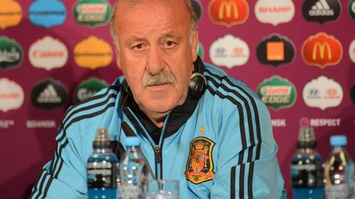 Telediario 1 - Del Bosque renueva con la 'Roja'
