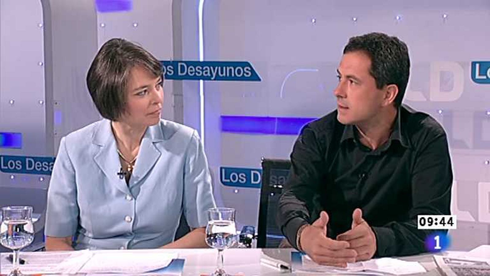 Los desayunos de TVE - Fiona Ortiz  y François Musseau, corresponsales de Reuter y de Libération - Ver ahora