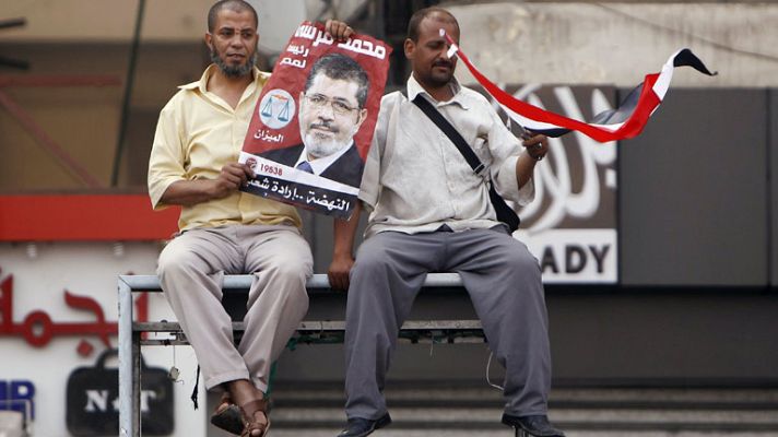 Informativo 24h - Jornada de protesta en Egipto contra la disolución del Parlamento a mano de los militares