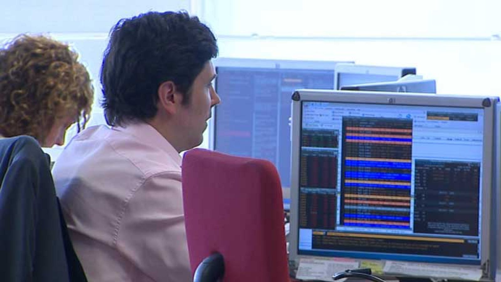 Los analistas económicos creen que no se puede aguantar mucho tiempo pagando intereses tan altos