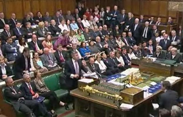  - 42 días de detención en Reino Unido