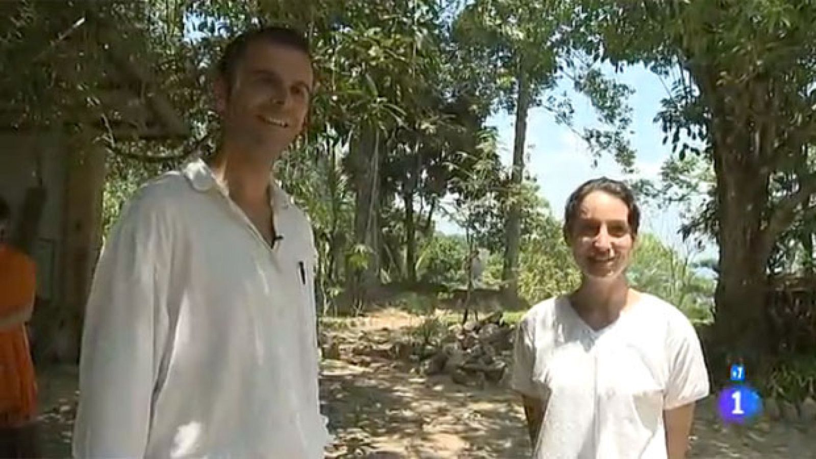 Españoles en el mundo - Sri Lanka - Luis y Verónica | Ver