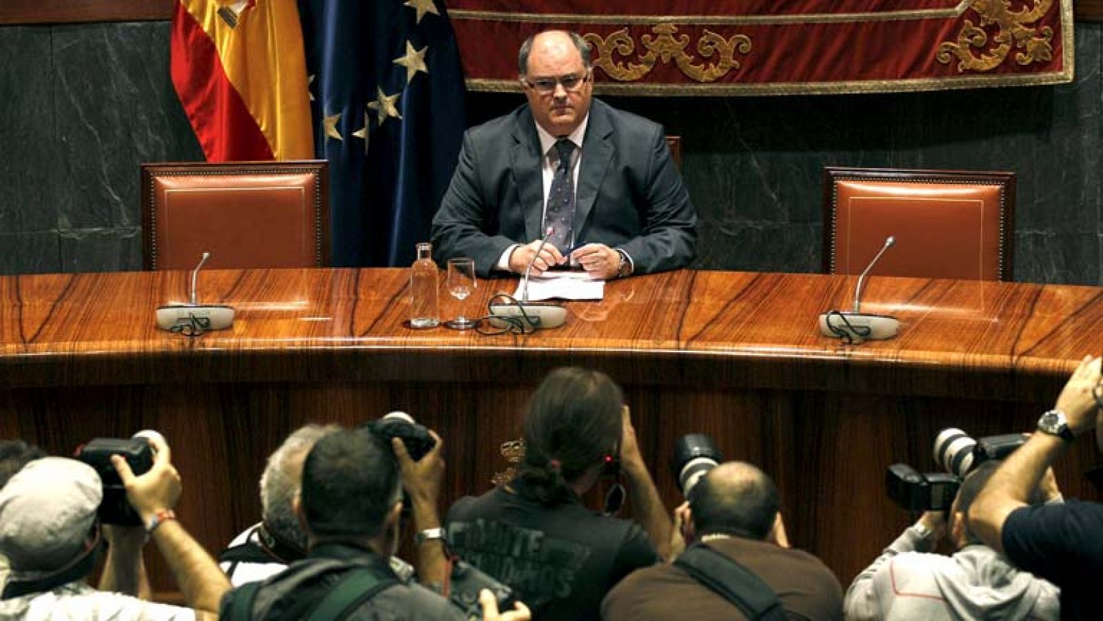 Comparecencia íntegra del vicepresidente del CGPJ tras la dimisión de Carlos Dívar