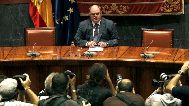 Comparecencia íntegra del vicepresidente del CGPJ tras la dimisión de Carlos Dívar