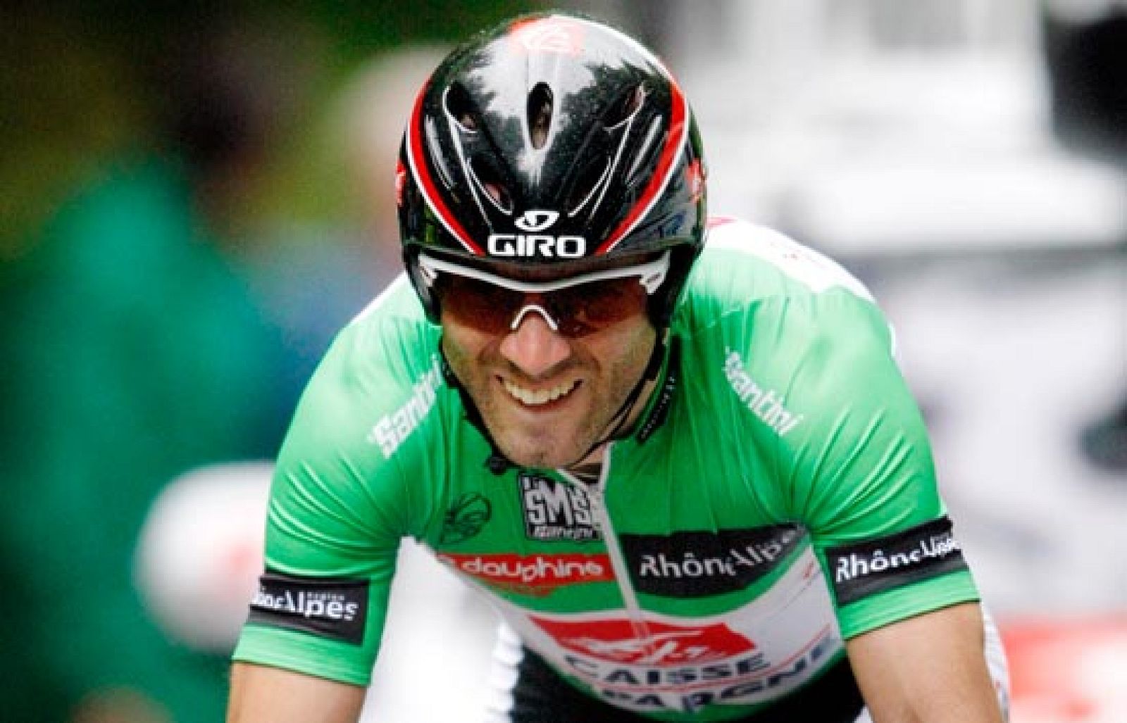 El ciclista español del Caisse d'Epargne gana la tercera etapa del criterium Dauphiné Liberé, una contrarreloj, y se pone líder por delante de Levi Leipheimer y Cadel Evans, que quedan a 23 y 37 segundos, respectivamente.