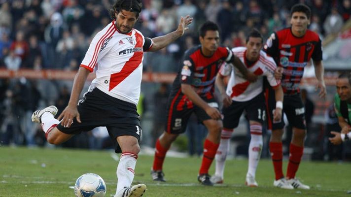 Informativo 24h - Todo por decidir en el final de temporada del fútbol argentino