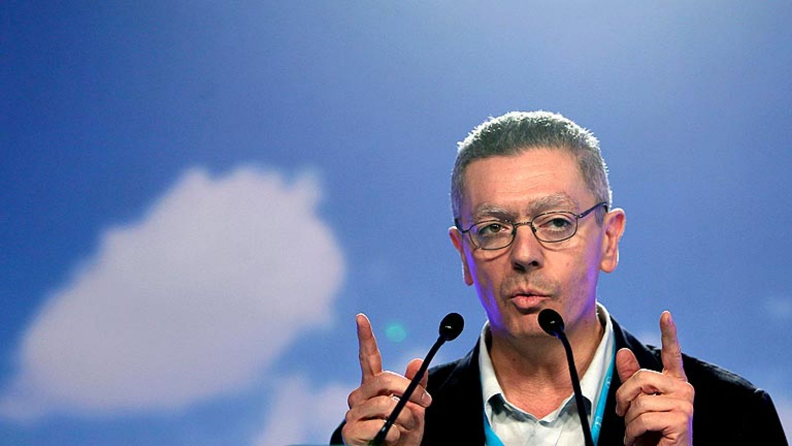 Gallardón advierte de que los demócratas serán "la sombra" de Sortu - Informativo 24h | Ver