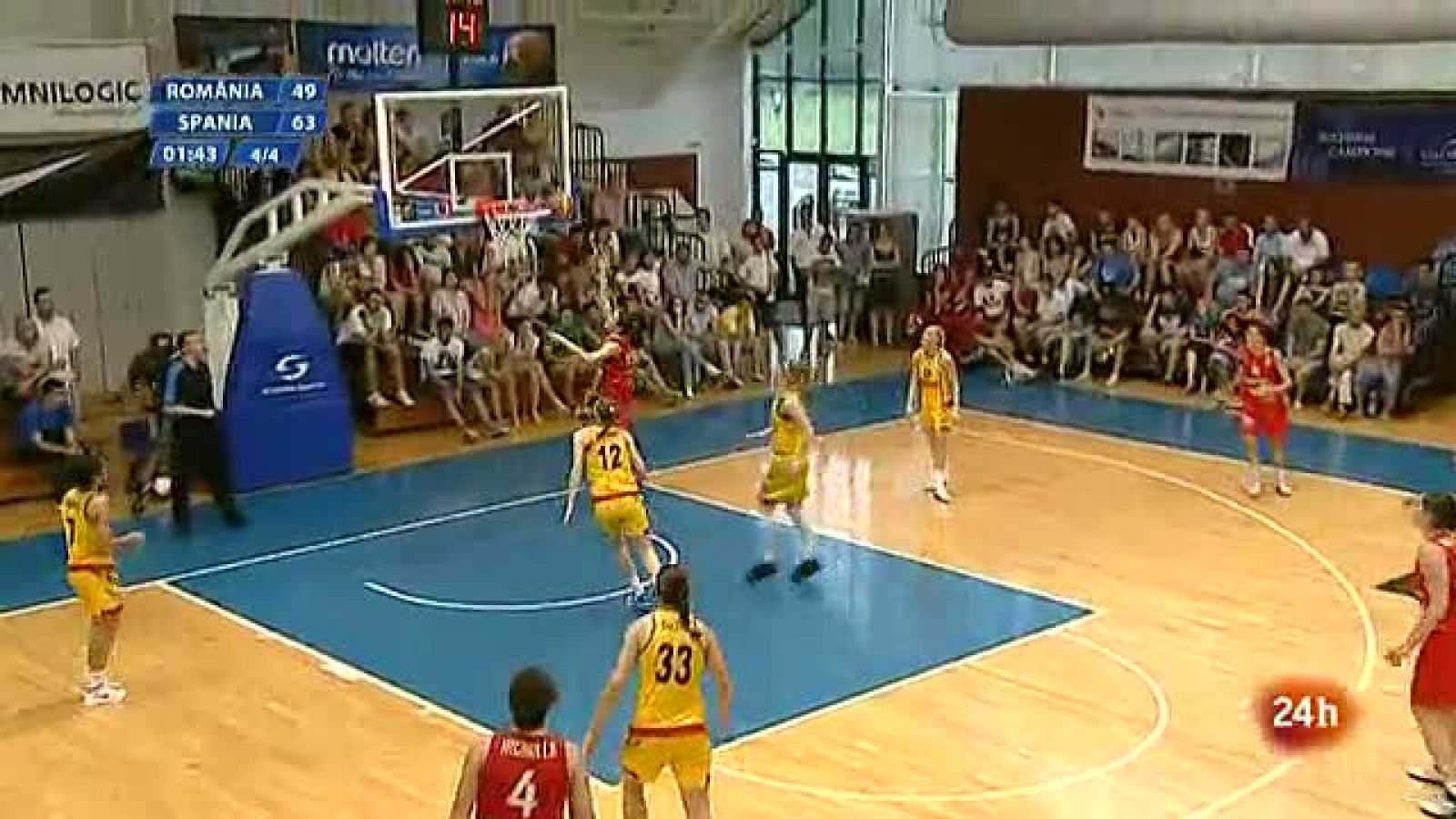 La selección española de baloncesto femenino tiró de orgullo para derribar la resistencia de Rumanía, lograr su primera victoria a domicilio y asentar su liderato en el Grupo D en el camino hacia el Europeo de Francia 2013.