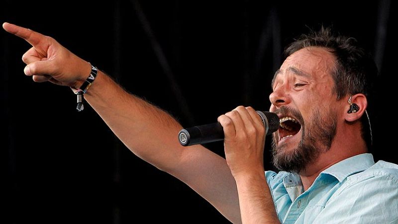 Love of Lesbian y Los Spoon cerraron el día de la música