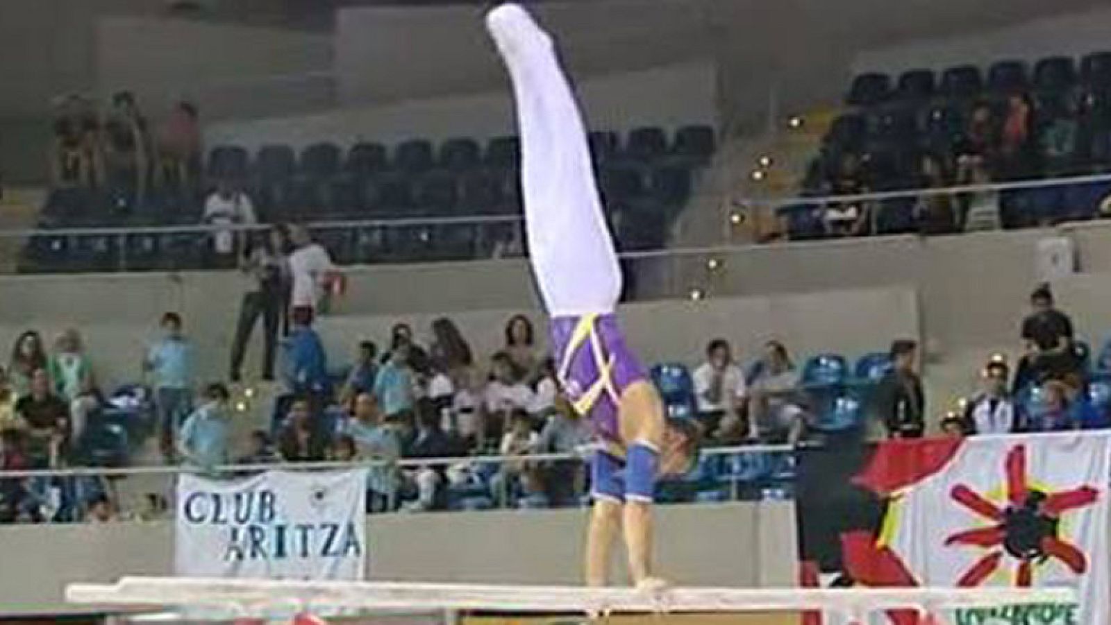 El gimnasta Rafa Martínez ha logrado su séptimo título nacional de gimnasia artística al lograr la mejor puntuación en barras y paralelas.