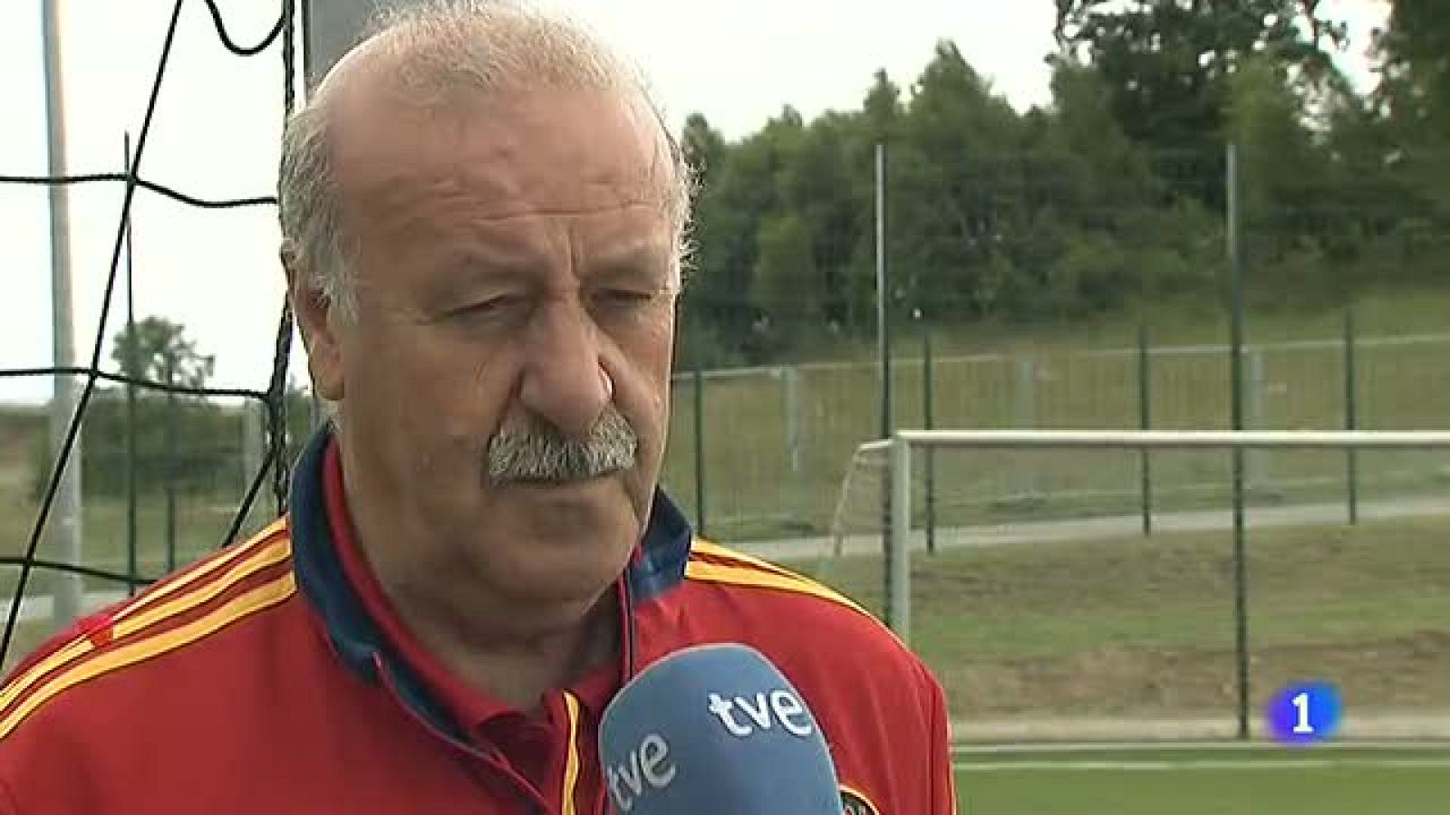 El seleccionador de España destaca el trabajo de su defensa, que será clave para poder neutralizar el ataque de Portugal, liderado por Cristiano Ronaldo.