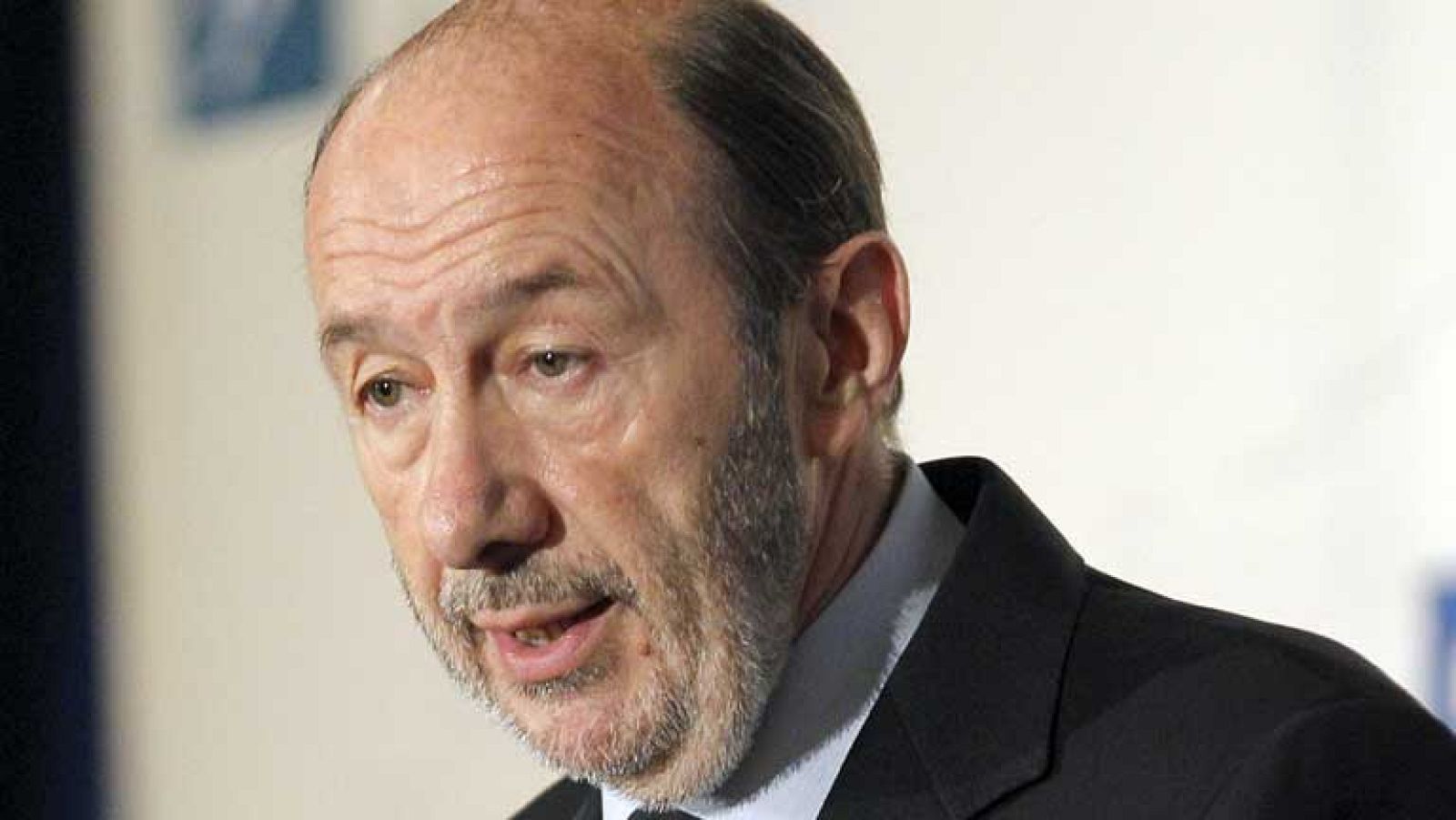 Los partidos debaten sobre las nuevas medidas anunciadas por Rajoy tras el rescate bancario | Ver