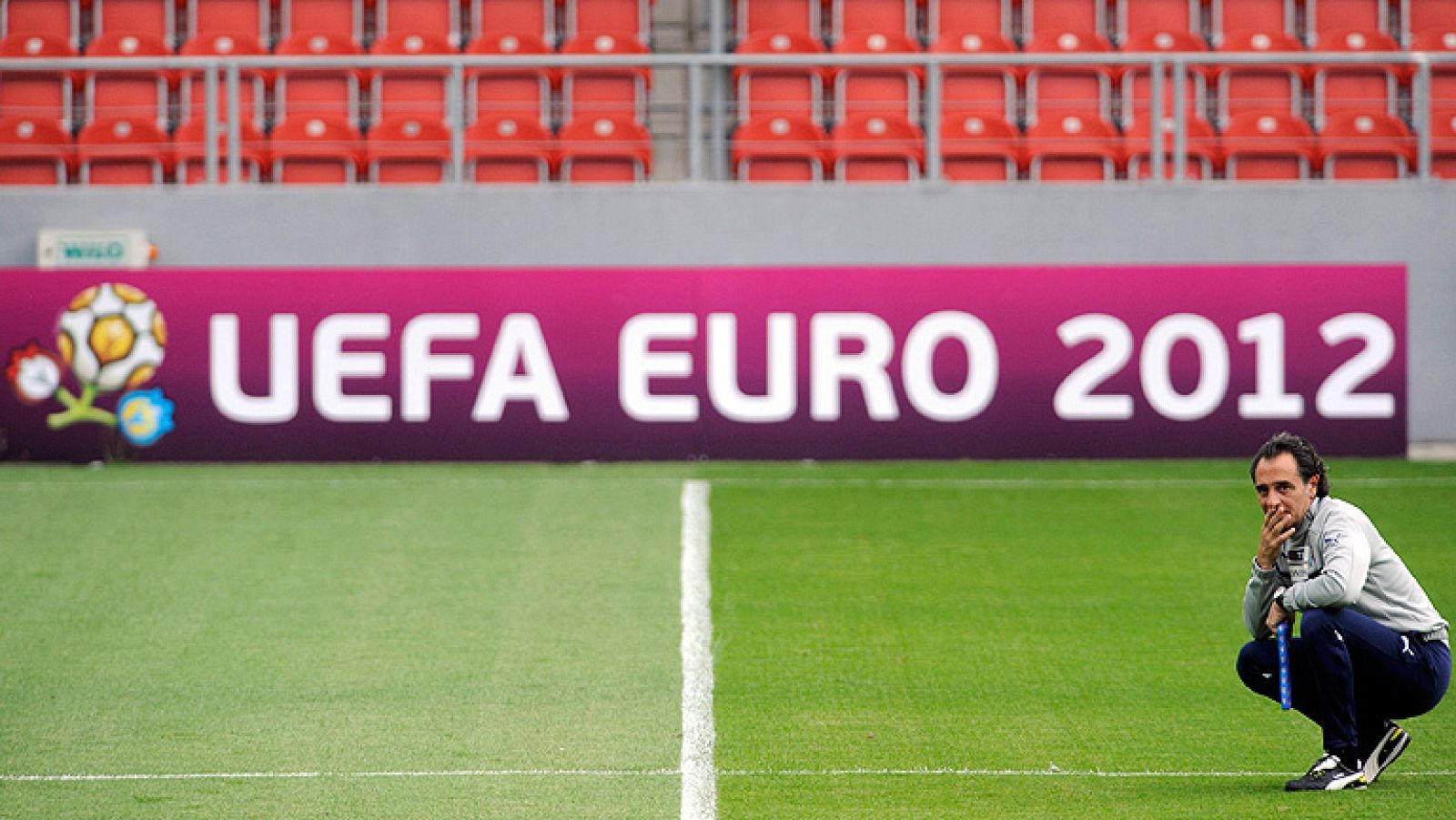 La selección alemana de fútbol tendrá que remar contra la historia si quiere pasar a la final de la Eurocopa de Polonia y Ucrania, a la que opta también Italia, que nunca ha sido eliminada ni vencida por el conjunto germano en una gran competición in