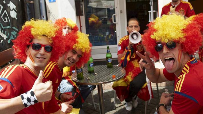 Telediario 1 - La afición española apuesta por la victoria de la 'Roja'