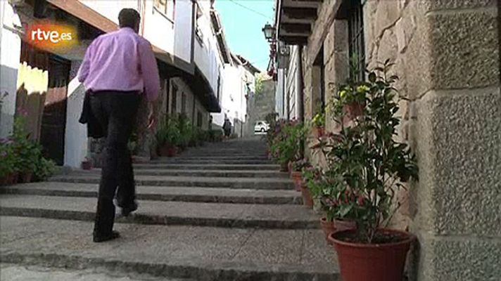 Conectando España - Candeleda - Calle de la Iglesia