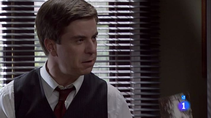 Amar en tiempos revueltos - Héctor recibe noticias de Teresa