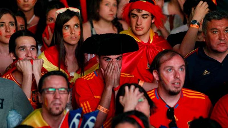 Aunque a los jugadores no les gusta hablar de ello, ya se ha pensado en las celebraciones caso de ganar...o incluso perder. Si España vuelve con la Copa, habrá paseo en autobús descubierto, visita a las instituciones y final en La Cibeles con los afi