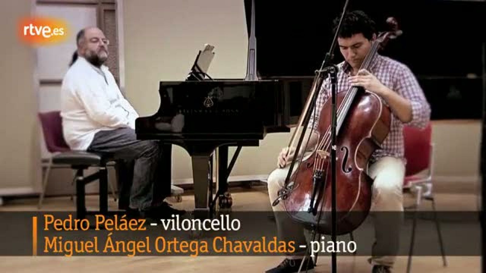 Pedro Peláez (chelo) y Miguel Ángel Ortega Chavaldas (piano) en el Día de la Música