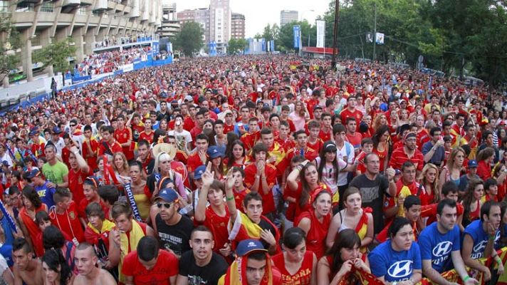Telediario 1 - Los triunfos de la 'Roja', unen a los españoles