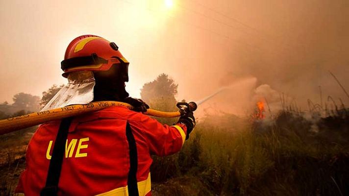 Telediario 1 - Incendio descontrolado en Valencia