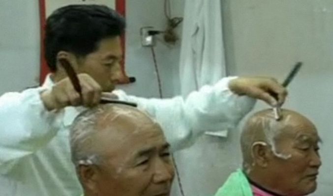 On Off - On Off: Barbero a dos manos