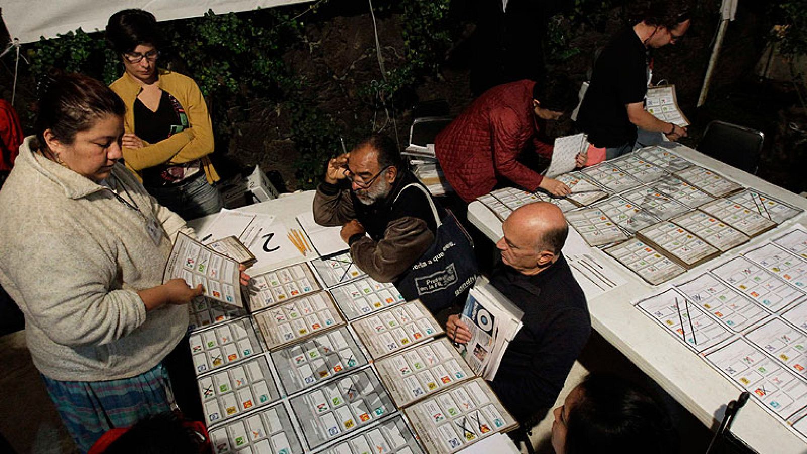 El segundo recuento confirma la victoria a Peña Nieto con cerca del 90% escrutado - Informativo 24h | Ver