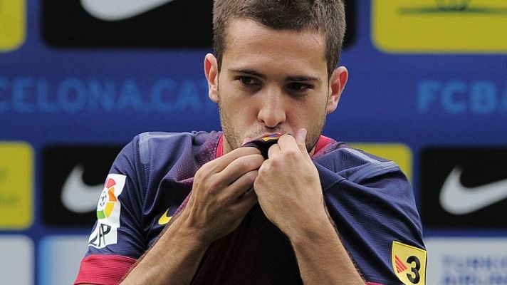 Telediario 1 - Jordi Alba ya viste la camiseta del Barça