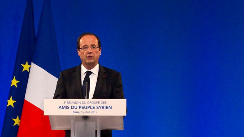 Hollande pide sanciones más duras contra el régimen de Al Asad
