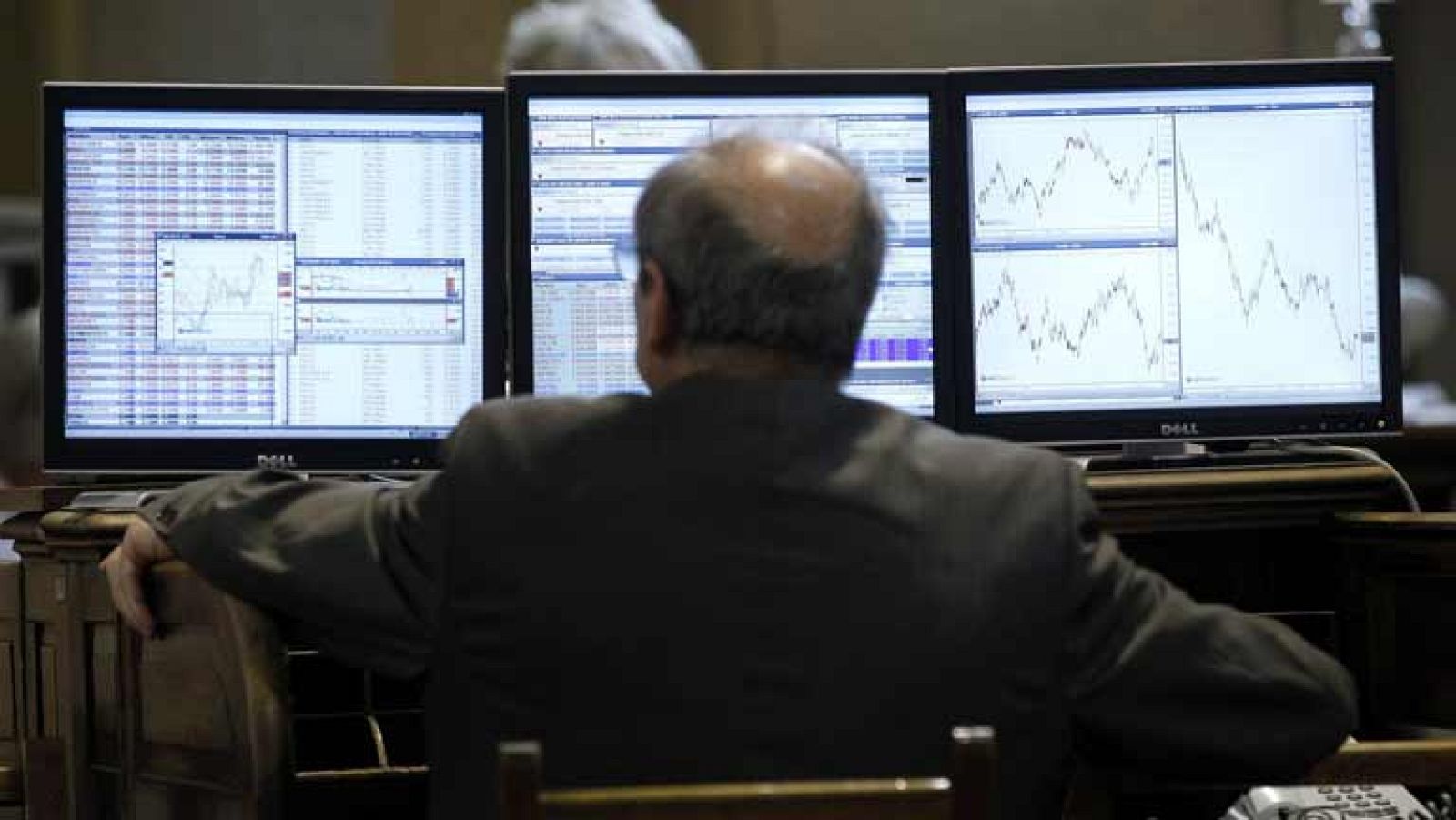 La deuda roza el 7% y la Bolsa baja otro 3% en la segunda sesión de castigo a España