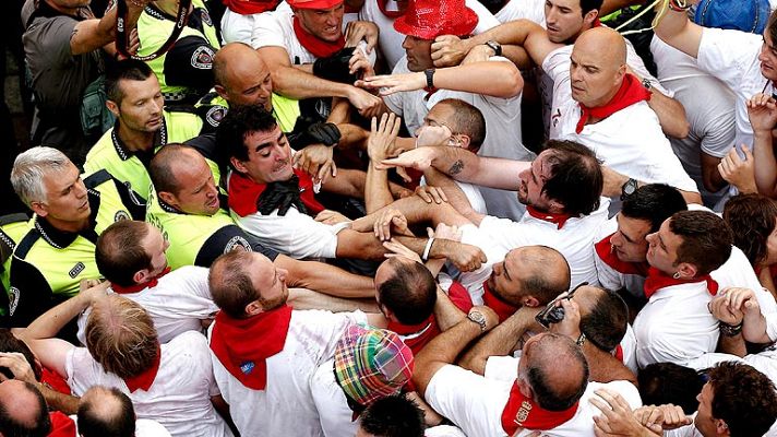 Informativo 24h - Impiden celebrar el Riau riau