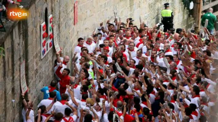 San Fermín - RNE te narra el primer encierro de San Fermín 2012 en imágenes