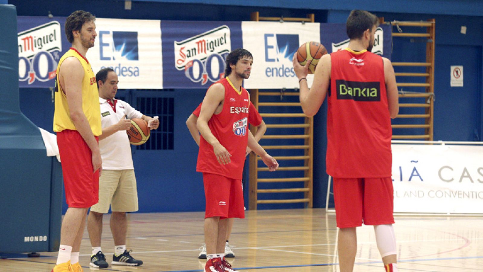 La 'Gira ÑBA', completa en TVE, RNE y RTVE