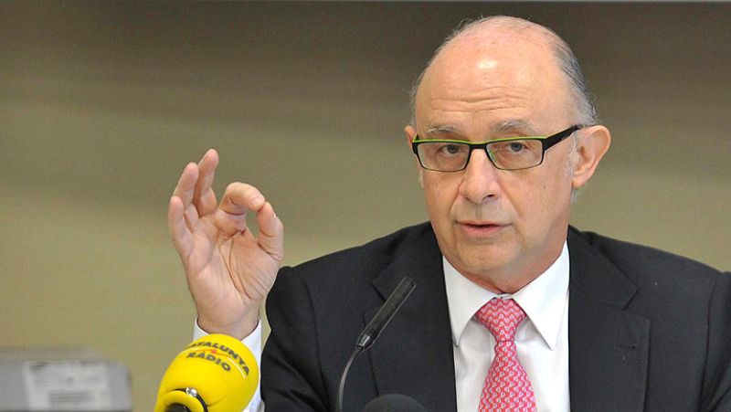 Montoro avanza una subida del IVA pero no define cuándo se aprobará
