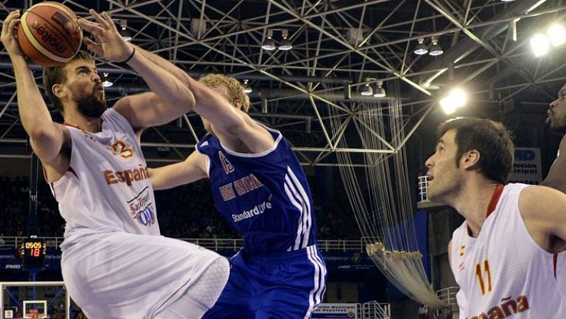 España sufre ante Gran Bretaña (78-74)