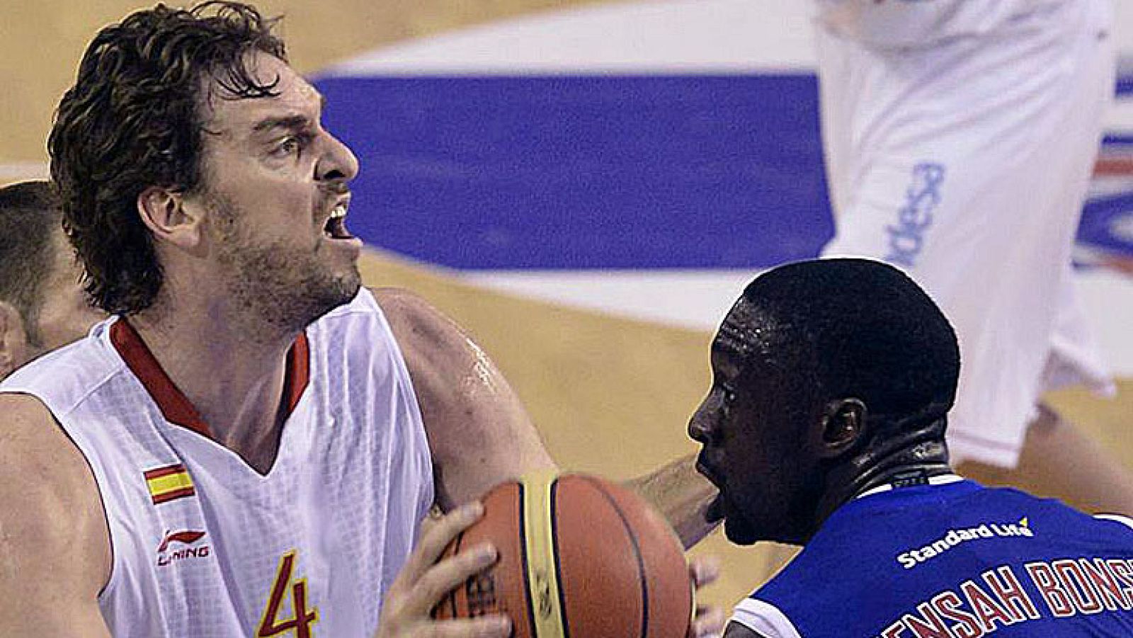 Victoria de España en su primer partido de la 'Gira ÑBA'