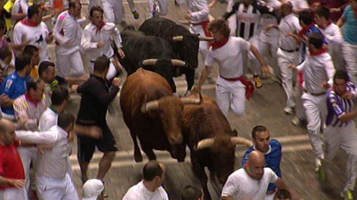 San Fermín - 'Bastardino' y 'Mirabajo' tiran de la manada de El Pilar