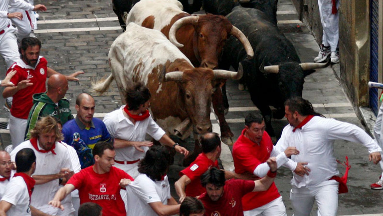 Los mejores momentos del quinto encierro de San Fermín 2012, de Fuente Ymbro | Ver