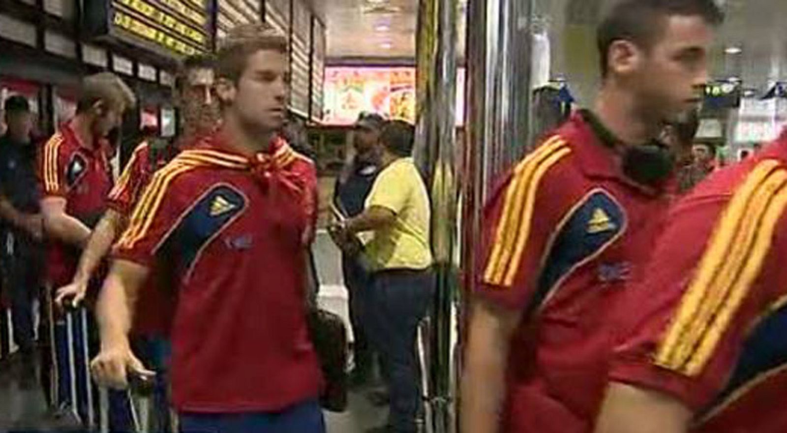 El equipo de Luis Milla ya está en Gran Canaría, donde disputará el viernes un partido amistoso contra Senegal para preparar los Juegos de Londres 2012.