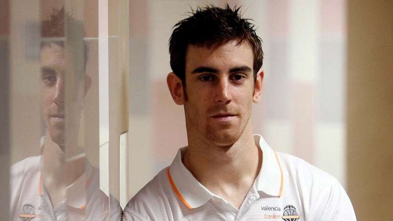 Víctor Claver deja su Valencia natal para afincarse en Portland, donde vestirá la camiseta de los Blazers. Ha firmado por tres años a contar después de los Juegos. Porque Claver estará en Londres a las órdenes de Scariolo.