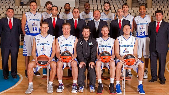 Telediario 1 - La crisis pone en aprietos al Lucentum