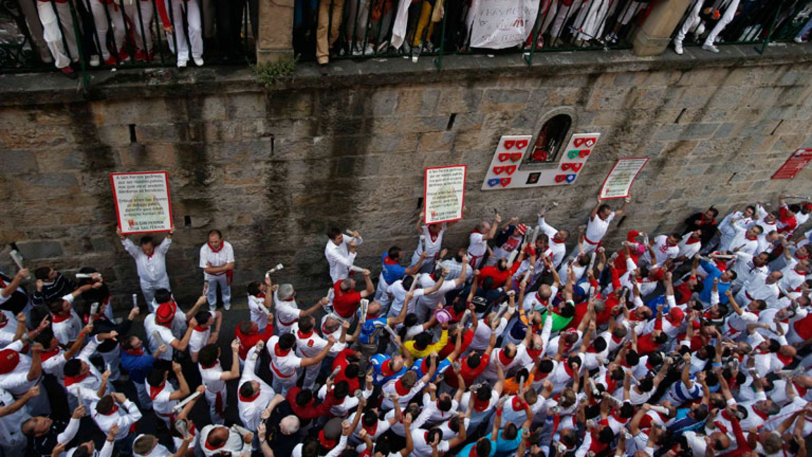 RNE te narra el último encierro de San Fermín 2012 en imágenes | Ver