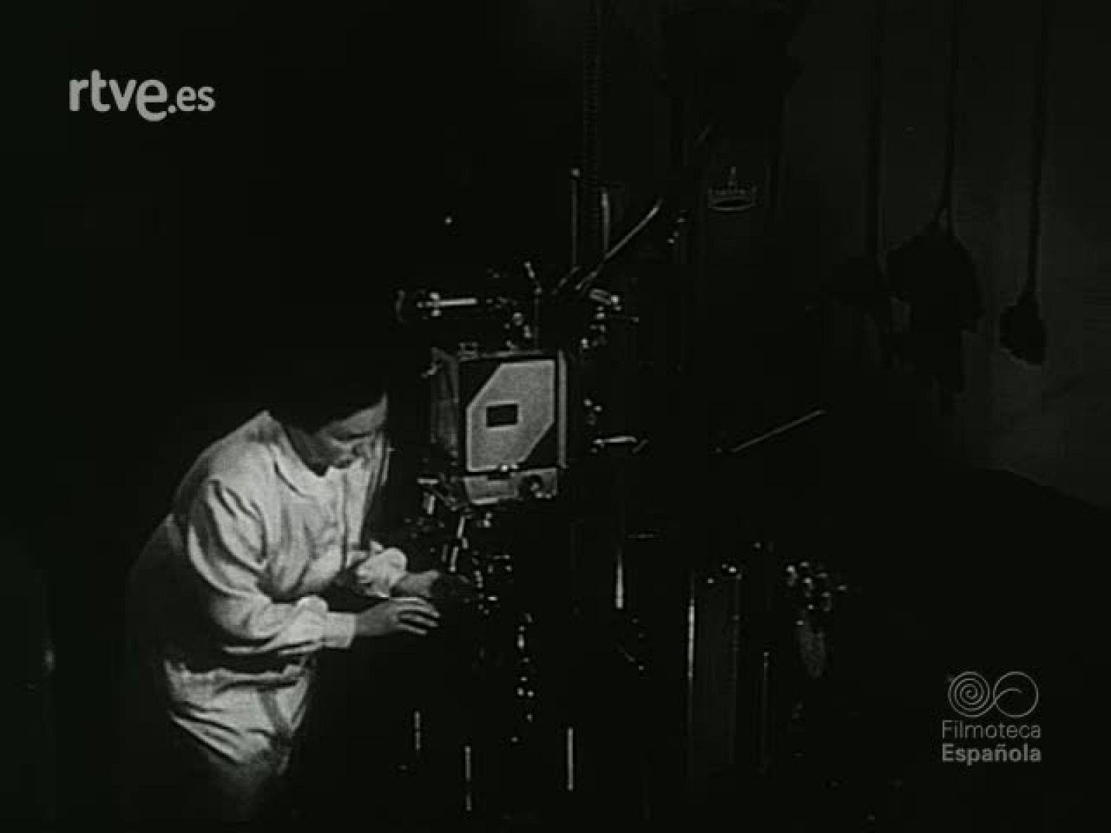 NOT N 82 A - NO-DO | Ver