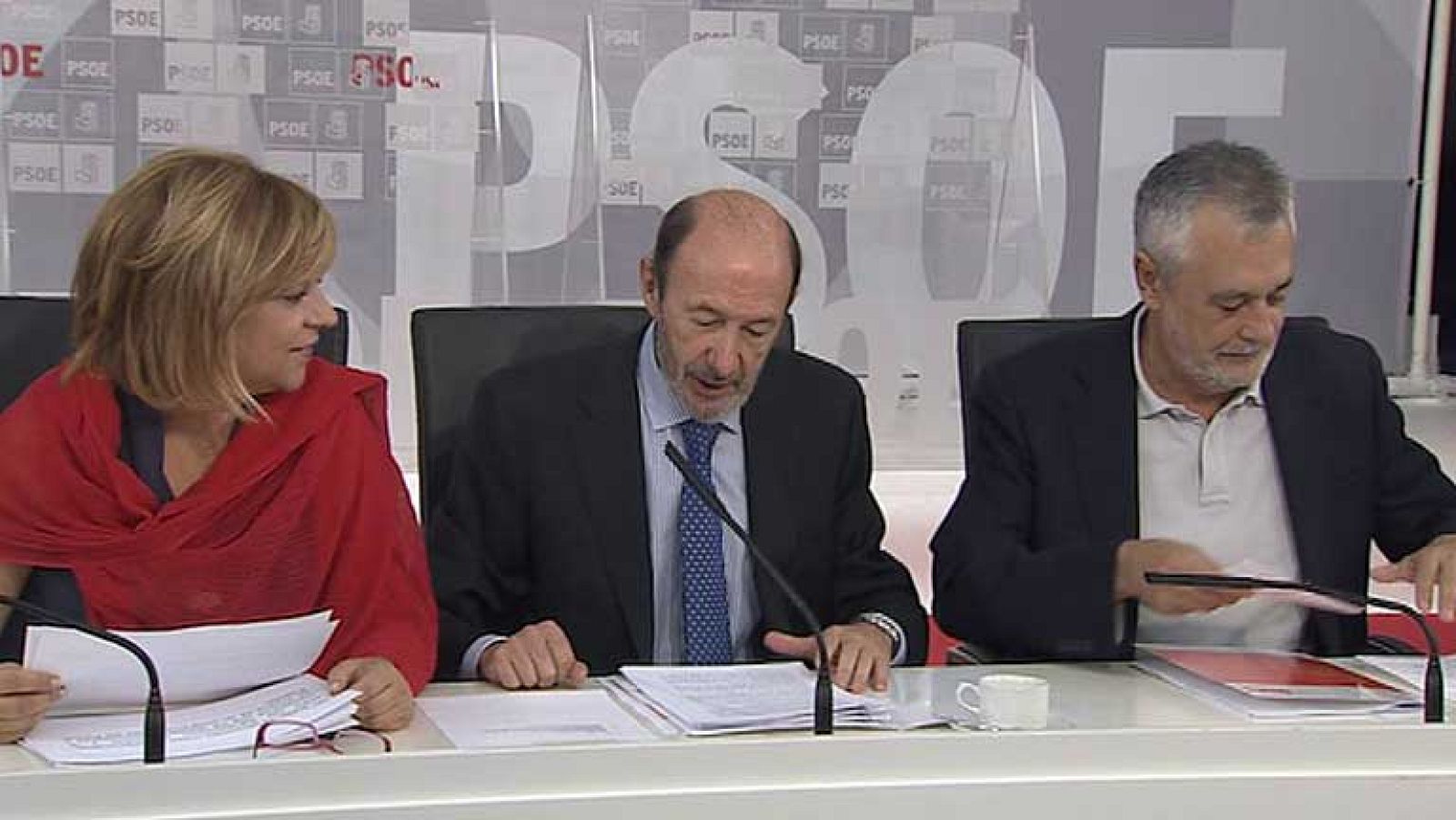 El PSOE exige a Rajoy que retire los últimos ajustes