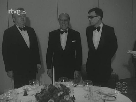 NO-DO - EL XXIV PREMIO PLANETA DE NOVELA. MERCEDES SALISACHS, GANADORA CON SU OBRA "LA GANGRENA"