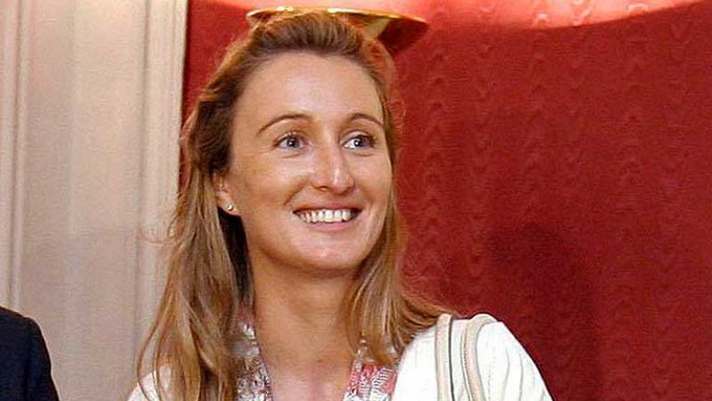 Andrea Fabra amonestada por el presidente del Congreso y el portavoz del PP