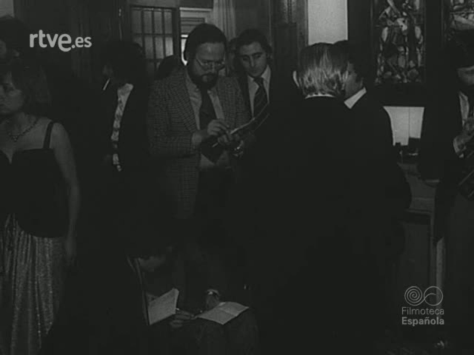 NOT N 1777 B - NO-DO | Ver