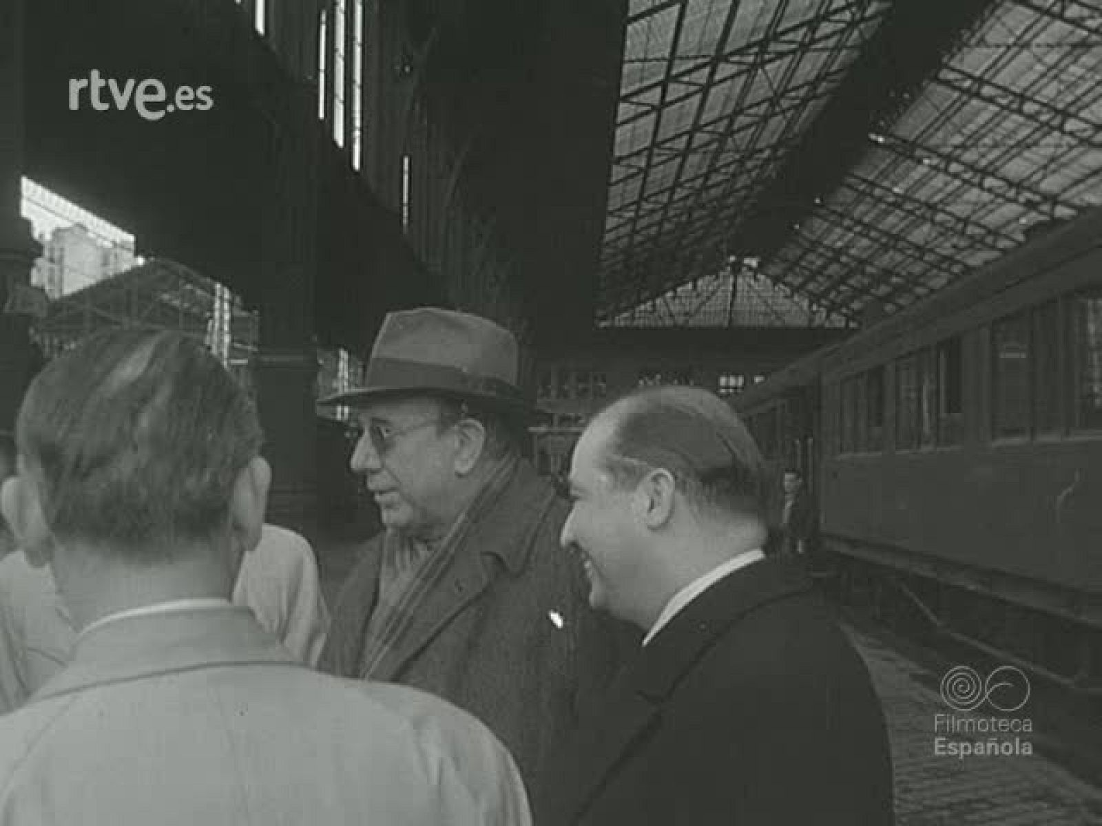 NOT N 330 B - NO-DO | Ver